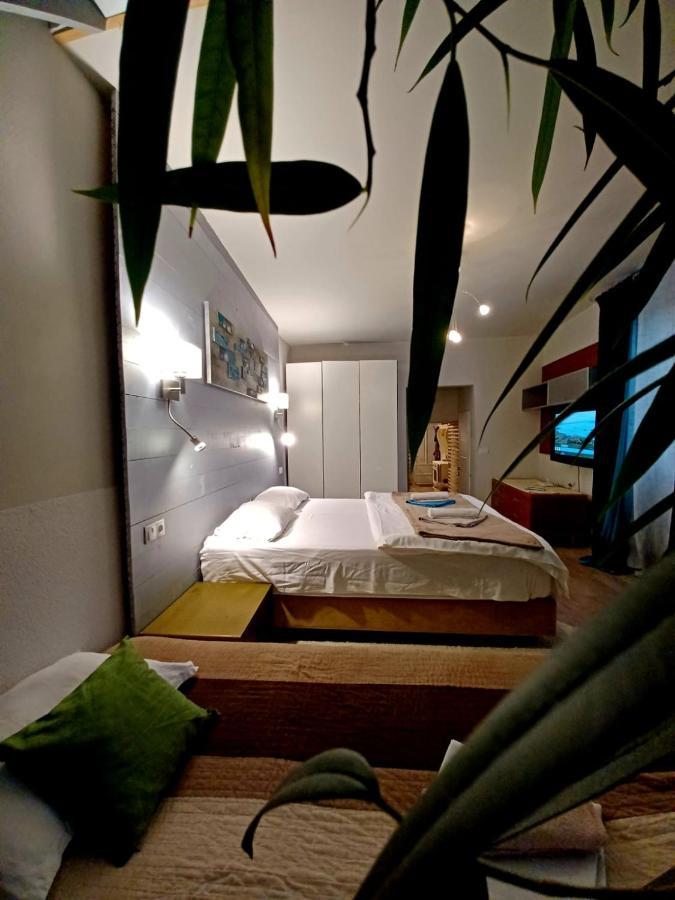 Happy House Appartement Braşov Buitenkant foto
