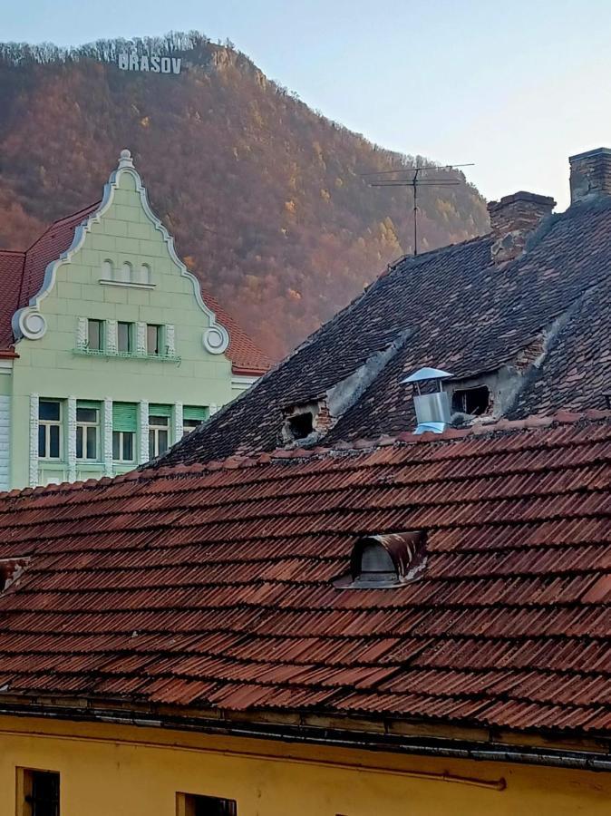 Happy House Appartement Braşov Buitenkant foto